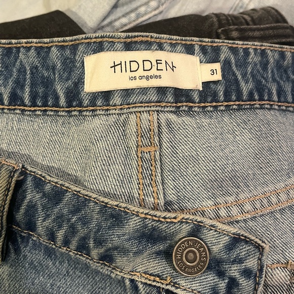 Hidden jeans - distressed straight leg jeans - size 31. - Picture 5 of 6